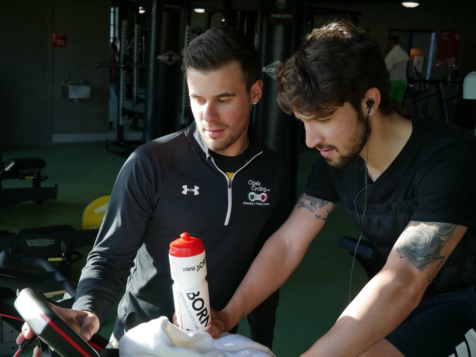 Matteo Cigala Coaching an athlete