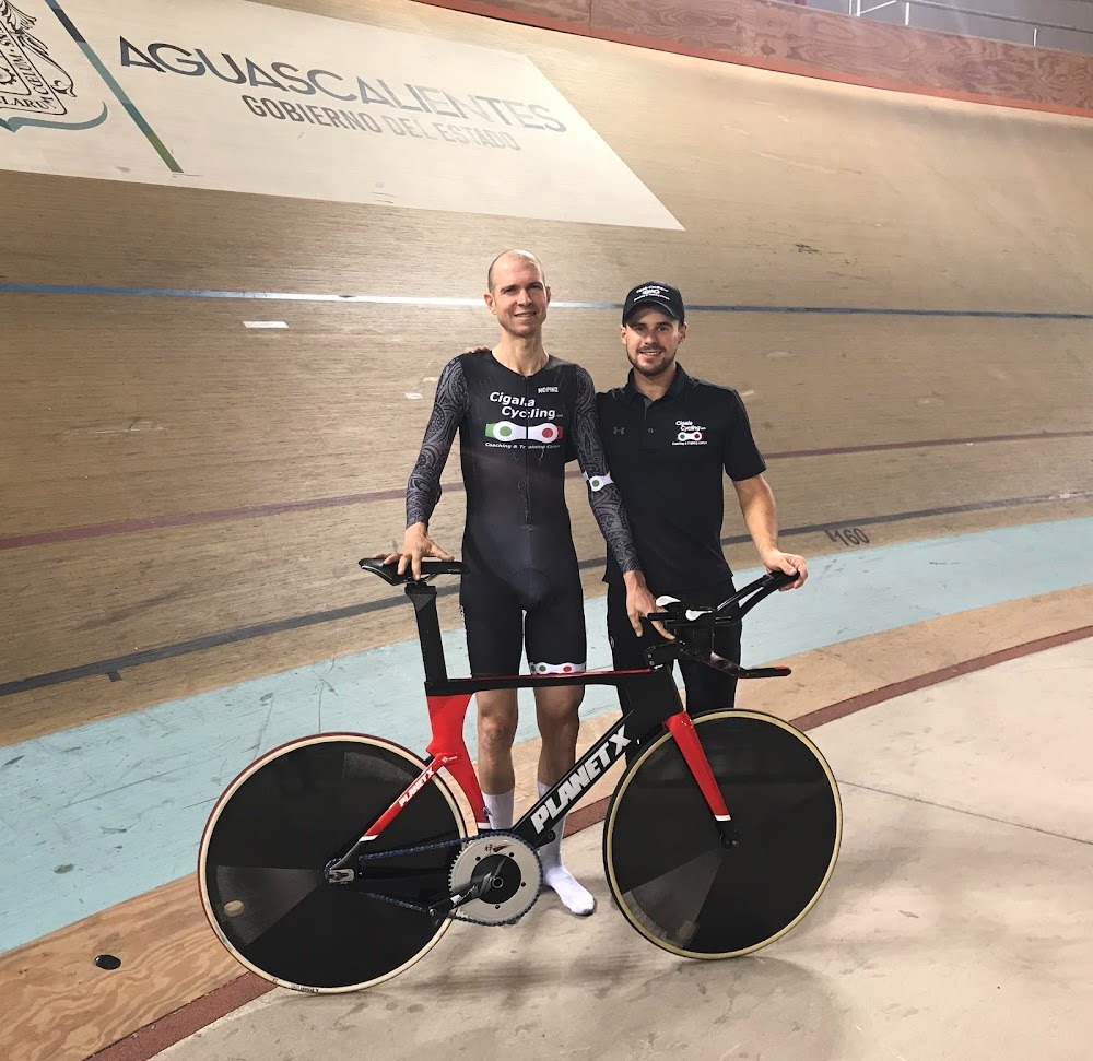 Matteo Cigala & Greg Swinand Hour Record
